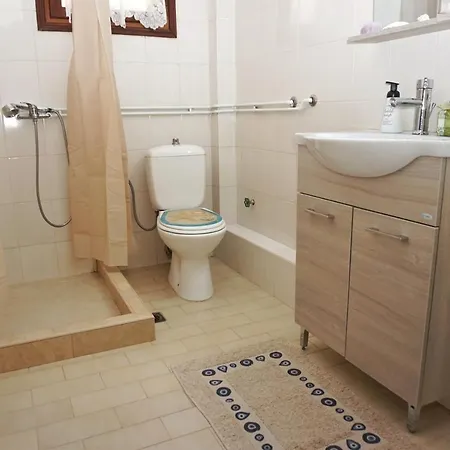 Villa Elizabeth Apartments *